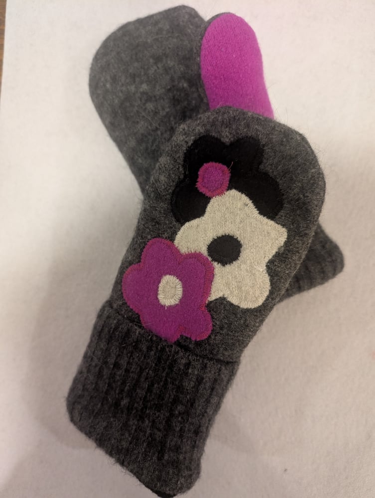 Image of Floral Sweater Mitts