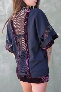 Image 2 of KIMONO HAKUTO | BLACK AND PURPLE VELVET VERSION