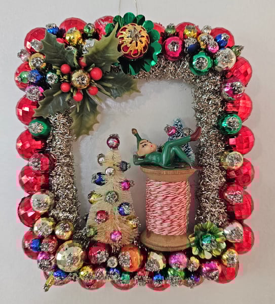 Image of Mini Christmas Ornament Wreath Elf Magic