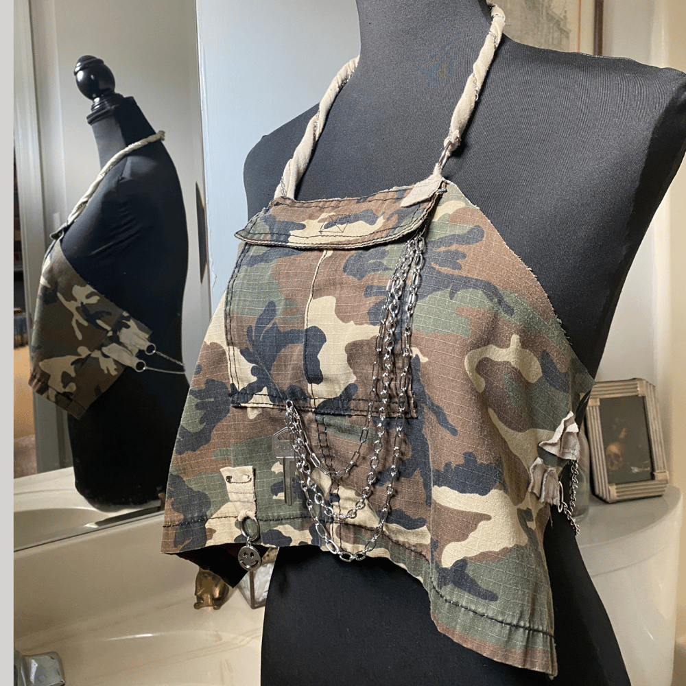 Backless Camo Chain Pocket Top