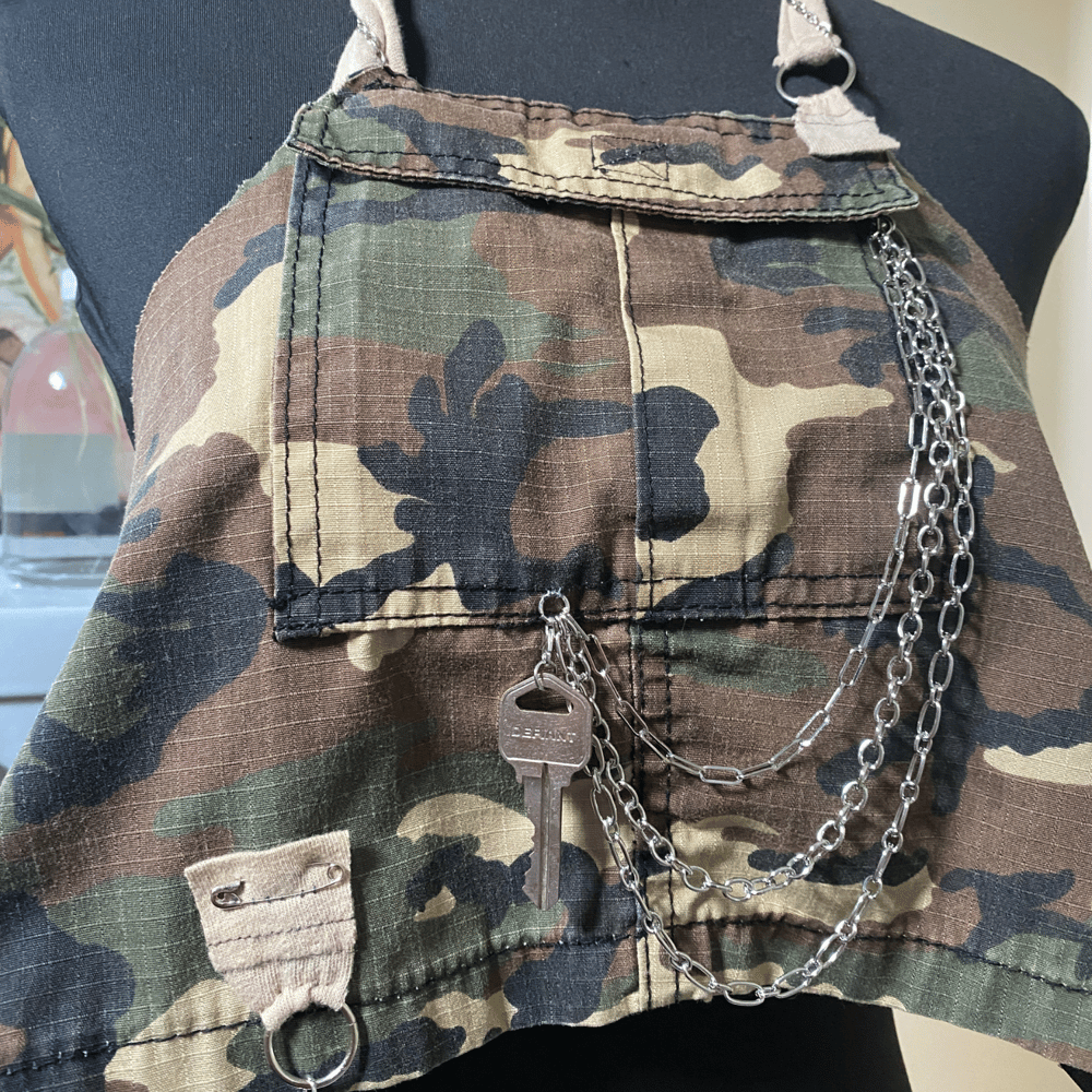 Backless Camo Chain Pocket Top