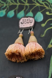 Image 3 of Large Light Pink Blossoms