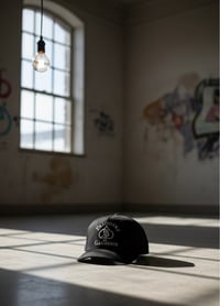 Image 4 of Spade Cap