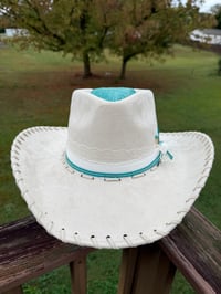 Image 2 of Paisley Breeze