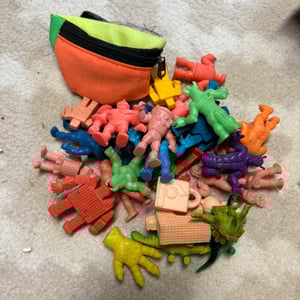 Image of 90’s keshi bundle and a wrist-pack!