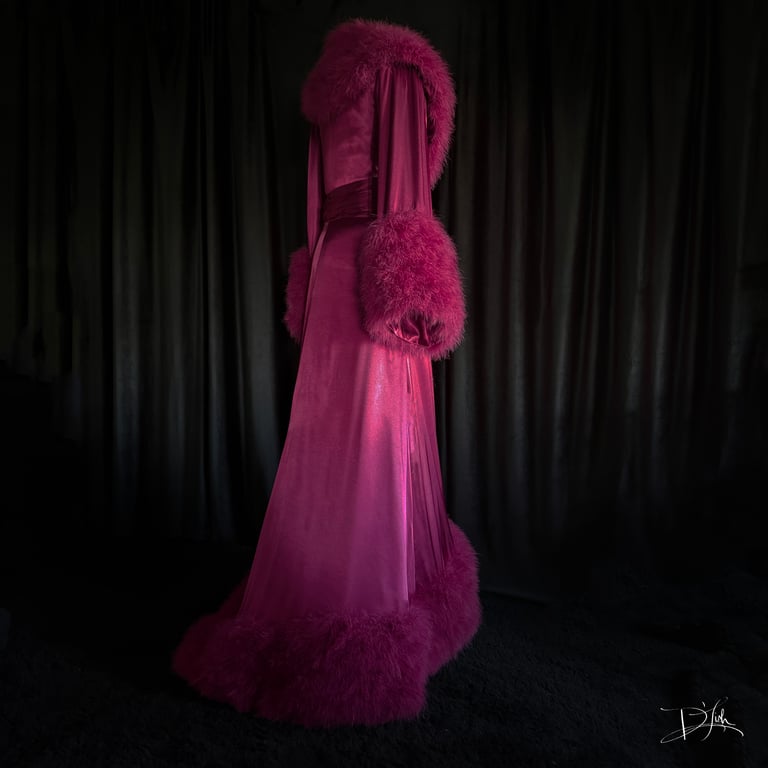 Wine "Dominique" Dressing Gown  Image 8