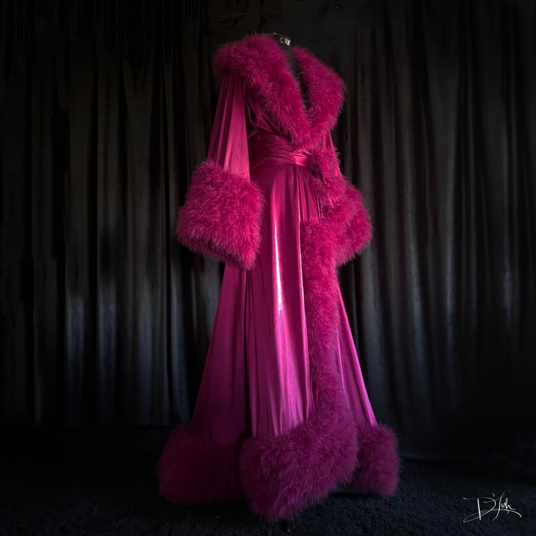 Wine "Dominique" Dressing Gown  Image 7