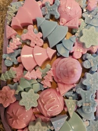 Image 9 of Pink Berry Sugared Spruce - A Rockytop Wax Works exclusive custom houseblend fragrance 