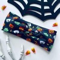 Nostalgic Boo Buckets Headwrap