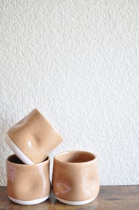 Image 1 of Tan Thumbprint Tumbler