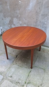 Image 5 of Table scandinave extensible en teck