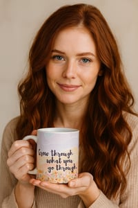 Image 1 of Mug ‘Grow through what you go through’.