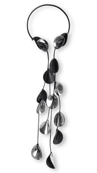 Image 7 of Collana artigianale in pelle, modello "ELITRE CASCATA"