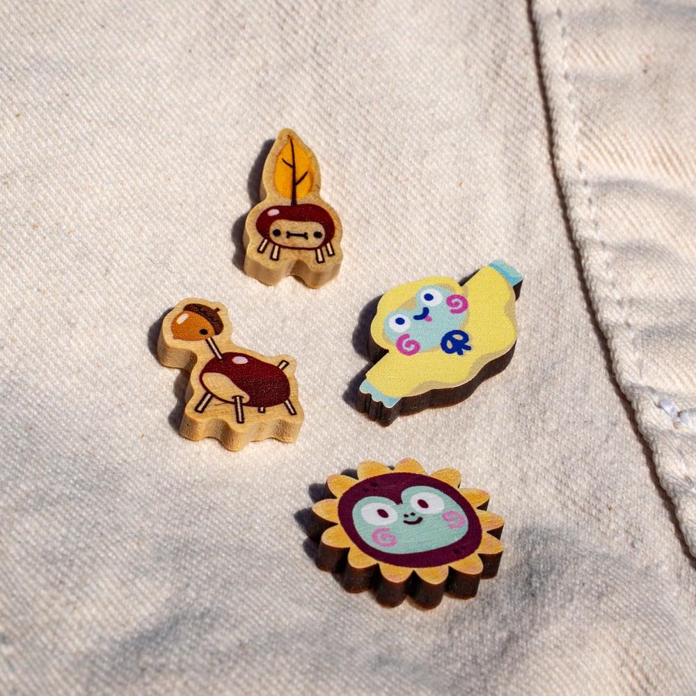 Image of Wooden Pins Freddy Chestnut Friends