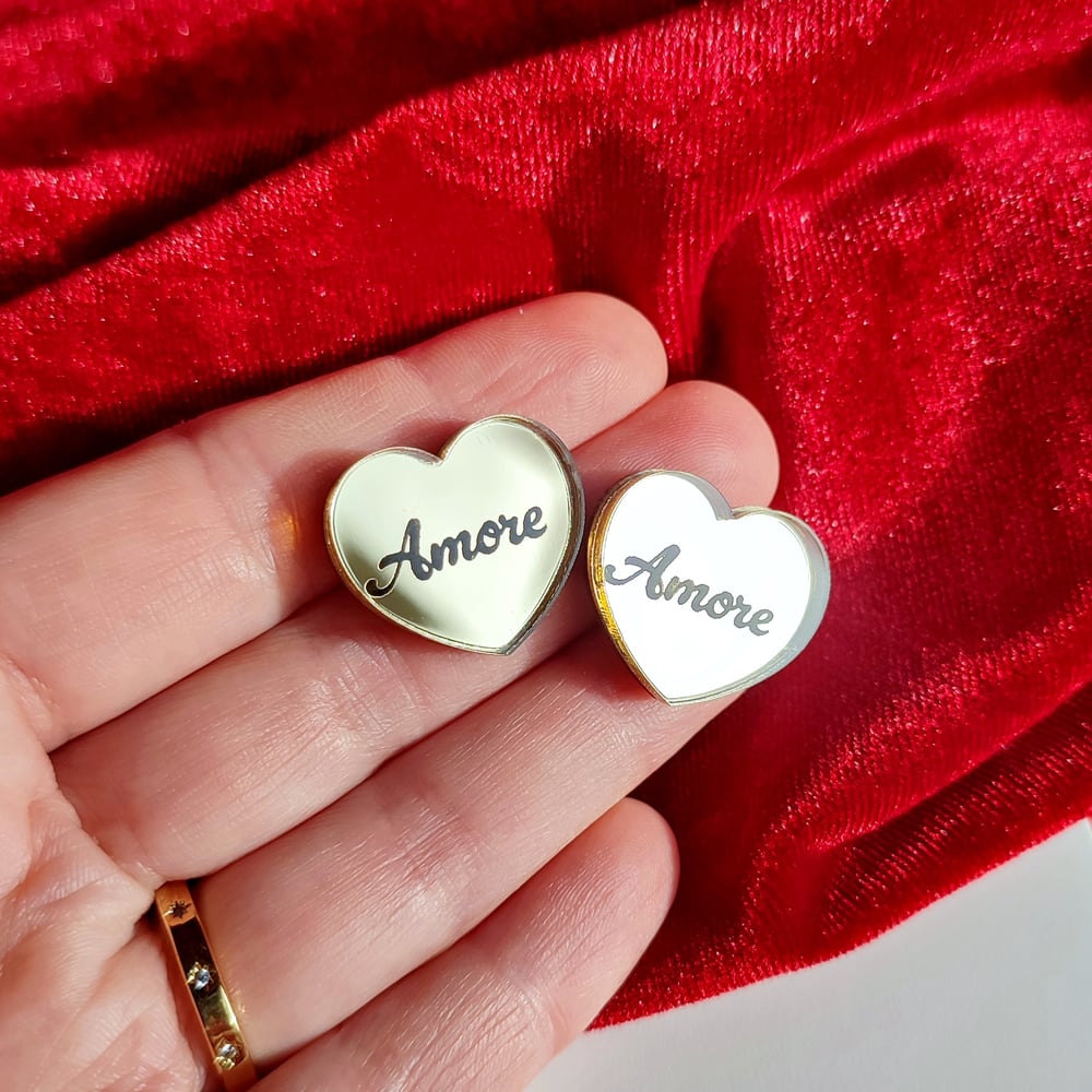 Image of Hearts of Gold Engraved Studs - Amore / Tesoro