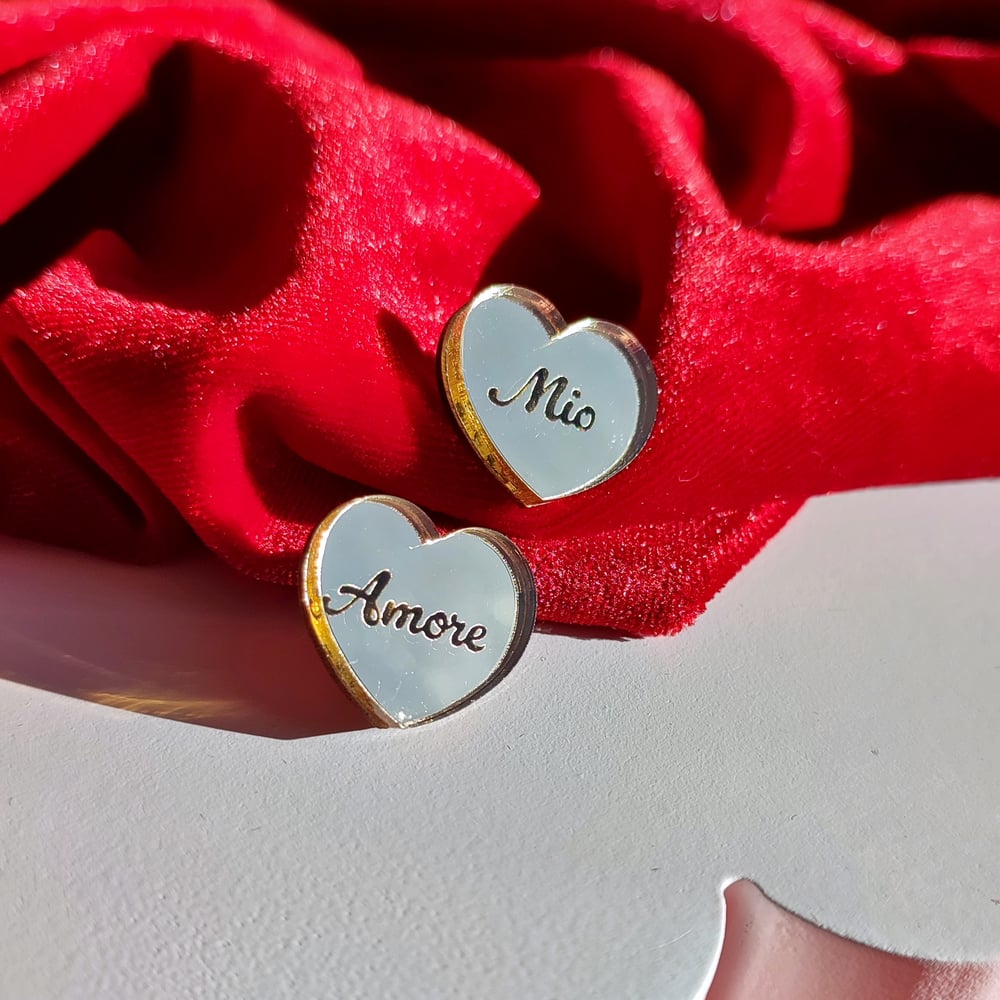Image of Hearts of Gold Engraved Studs - Amore / Tesoro