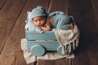 Image 1 of Crate car in blue