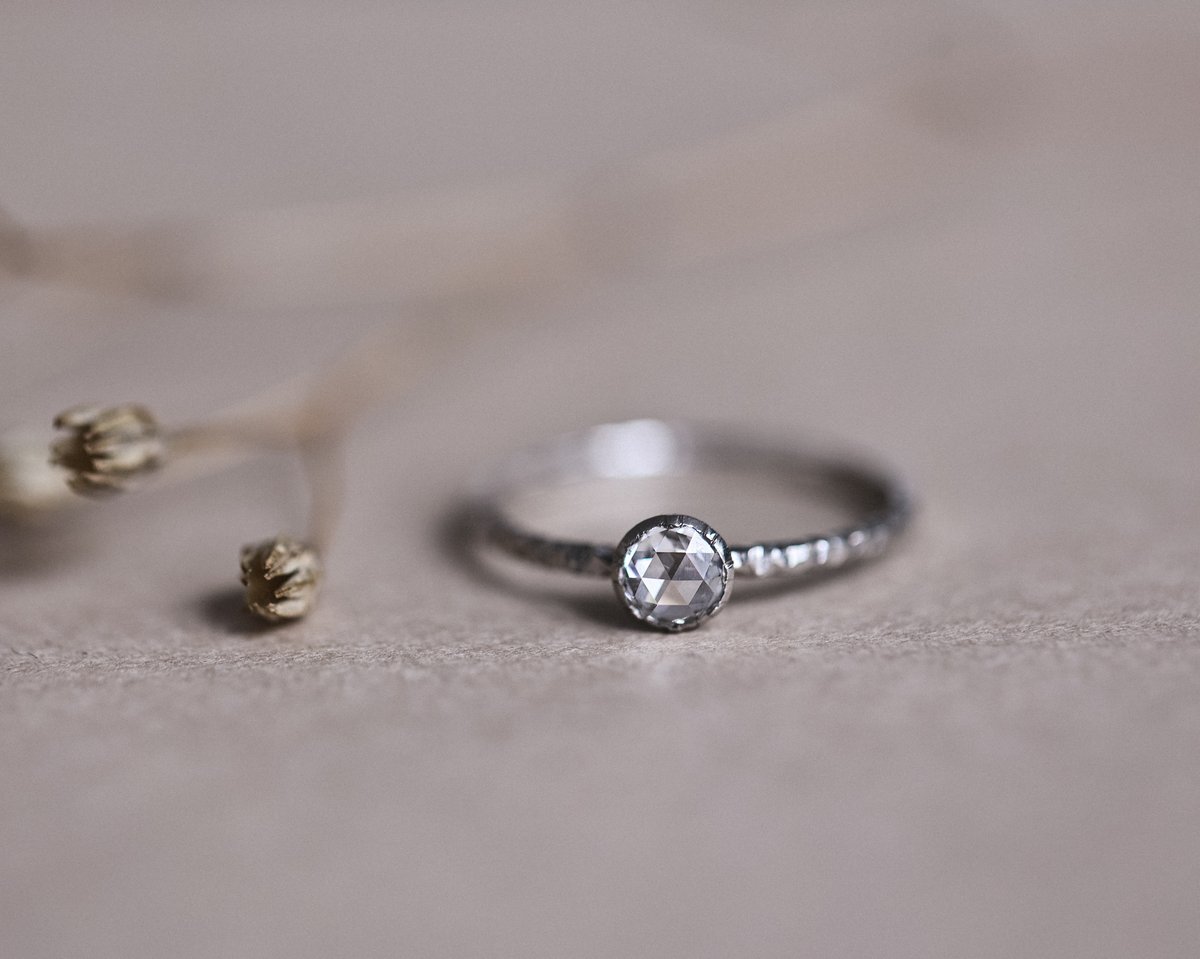 Image of Platinum, 4.0mm white Rose-cut diamond faceted ring (LON228)