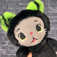 Image 2 of MUNCHKIN- Sootfoot  *Glow In The Dark Thread!*