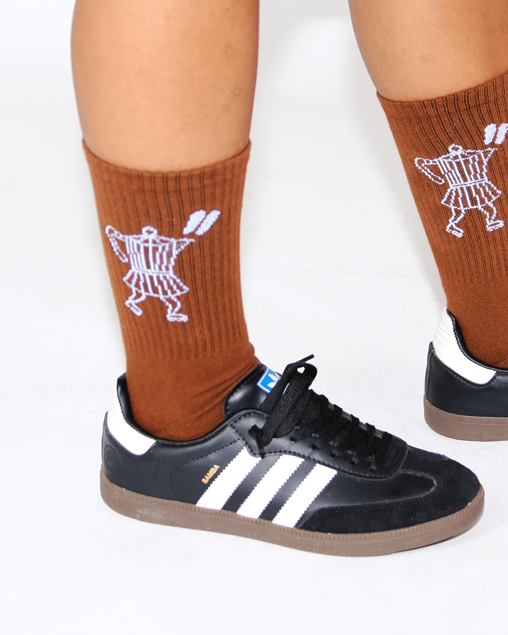 Image of XX COLAO": BROWN SOCKS XX