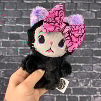 Image 2 of PEANUT- Jinxette