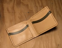 Image 1 of The Vernon Bifold (Natural/Tan)