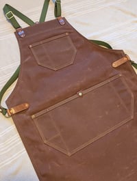 Image 3 of Waxed Canvas Apron (Copper Brown/Olive)