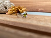 Image 3 of Ring mit grünem Turmalin und Opal 
