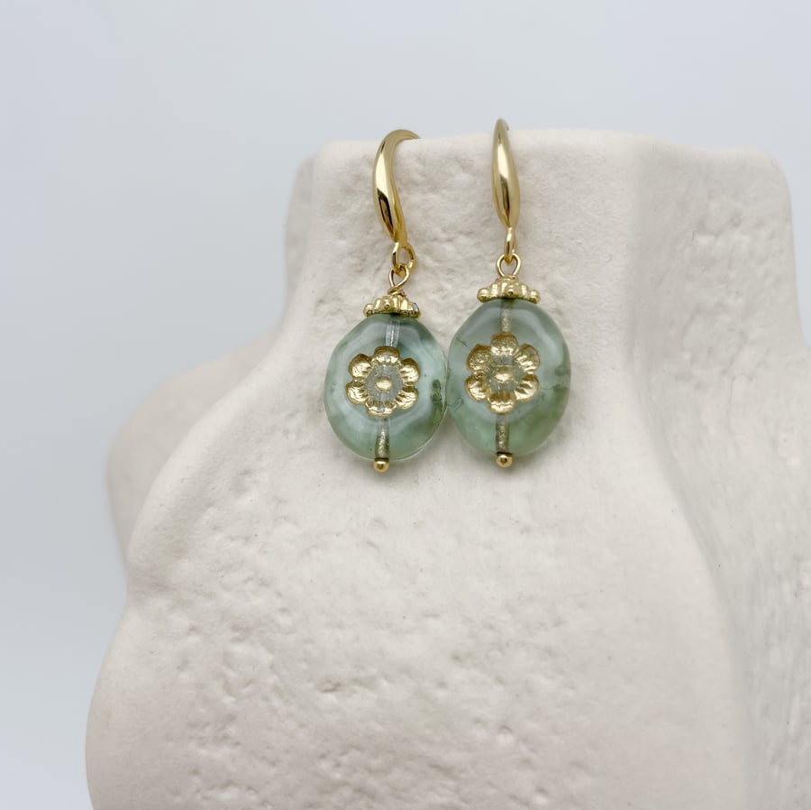 Image of Boucles d'oreilles Olivine