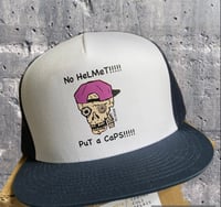 Image 2 of CAPS TRUCKER TETE DE MORT
