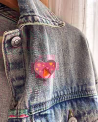 Image 1 of reina de corazones - pin