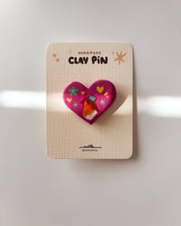 Image 2 of reina de corazones - pin