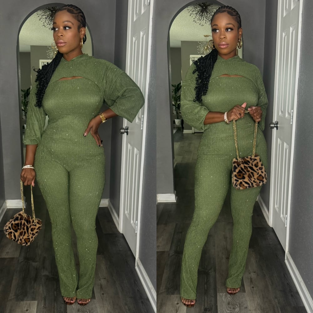 Image of WALKING STALLION (OLIVE)