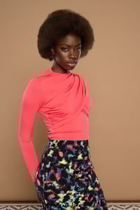 Image 3 of Top Diva rojo de Minueto
