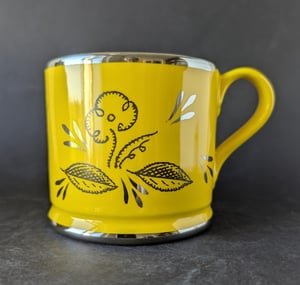 Flower and leaves mug