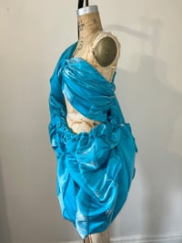 Image 2 of Thick girl