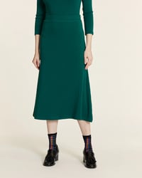 Image 2 of Falda midi evasé verde de Pepaloves