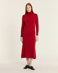 Image 1 of Falda midi evasé rojo  de Pepaloves
