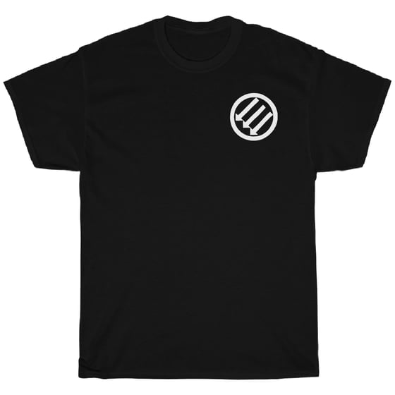 Image of three arrows tee