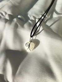 Image 2 of Focus | White Heart Wraps