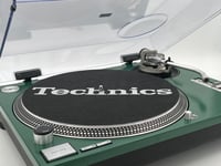 Image 2 of 2x Technics 1200 MK2 in Tannengrün
