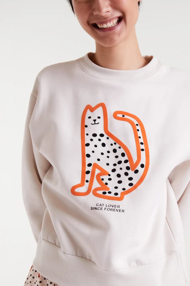 Image of Sudadera Neko de Compañía Fantástica.