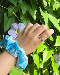 Image 3 of HYYH - scrunchie 