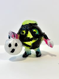 Image 1 of Trick-r-Treat Pumpkin