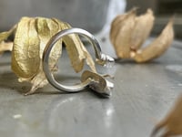 Image 5 of Verstellbarer Ring Biwaperle und rosa Rohturmalin