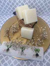 Image 2 of Au Naturale (Aloe Vera Soap)