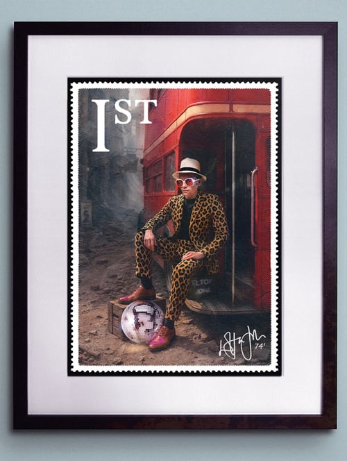 Image of Elton on the Buses