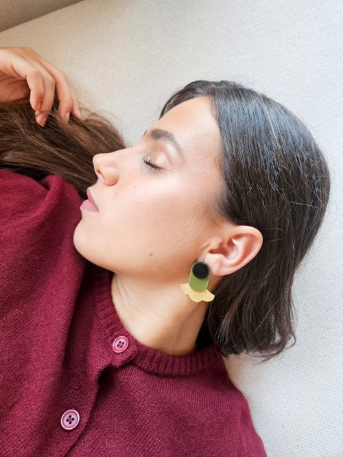 Image of Pendientes IZADI - Verde caqui