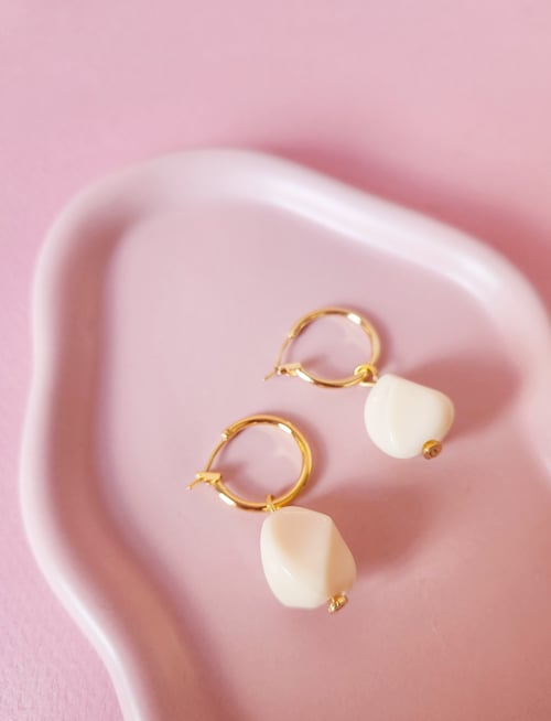 Image of Pendientes GALA - Blanco crema