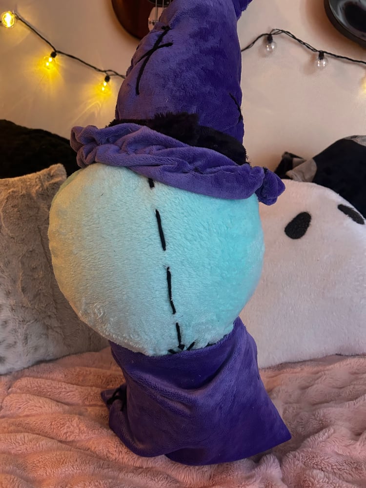 Image of Witchy Gibbie